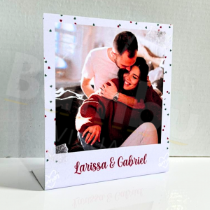 Display de Mesa com Foto PS 1.5mm Adesivado com Vinil Escolha 4x0 Laminação Brilho Dobra de 4cm e dupla-face na parte inferior 